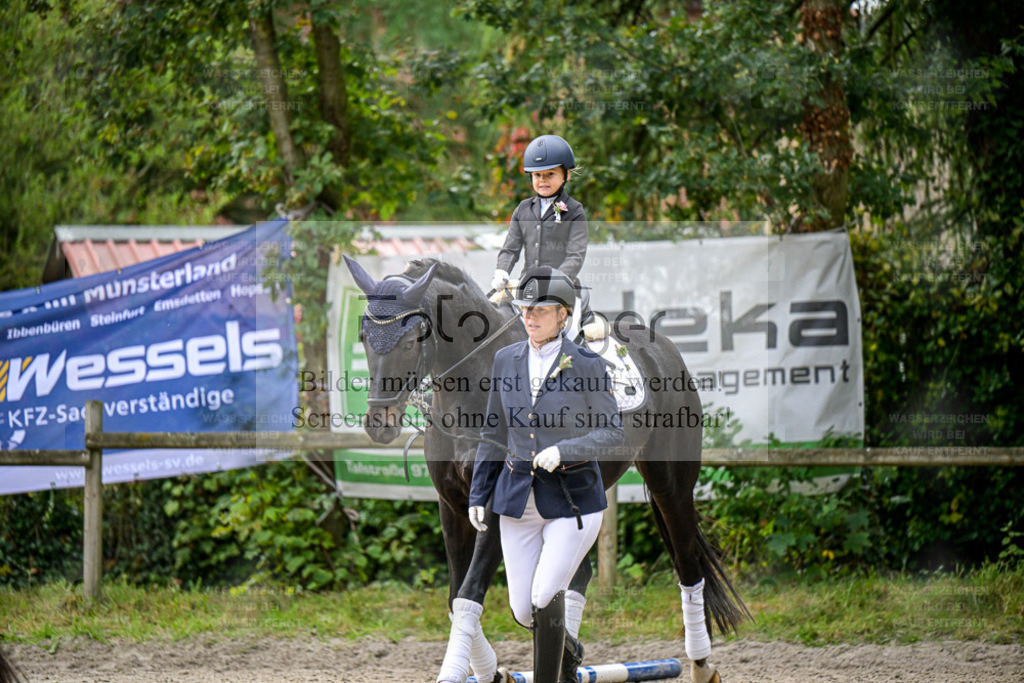 FOTO OGER | Entdecke hochwertige Reitturnierfotos von Foto Oger. Professionell, emotional und authentisch – jetzt Lieblingsmomente im Shop bestellen. - Realisiert mit Pictrs.com