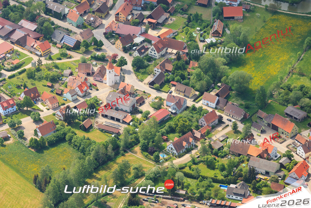 Luftbild von Unterampfrach Schnelldorf - Luftaufnahme wurde 2015 von https://frankenair.de mittels Flugzeug (keine Drohne) erstellt - die Geschenkidee