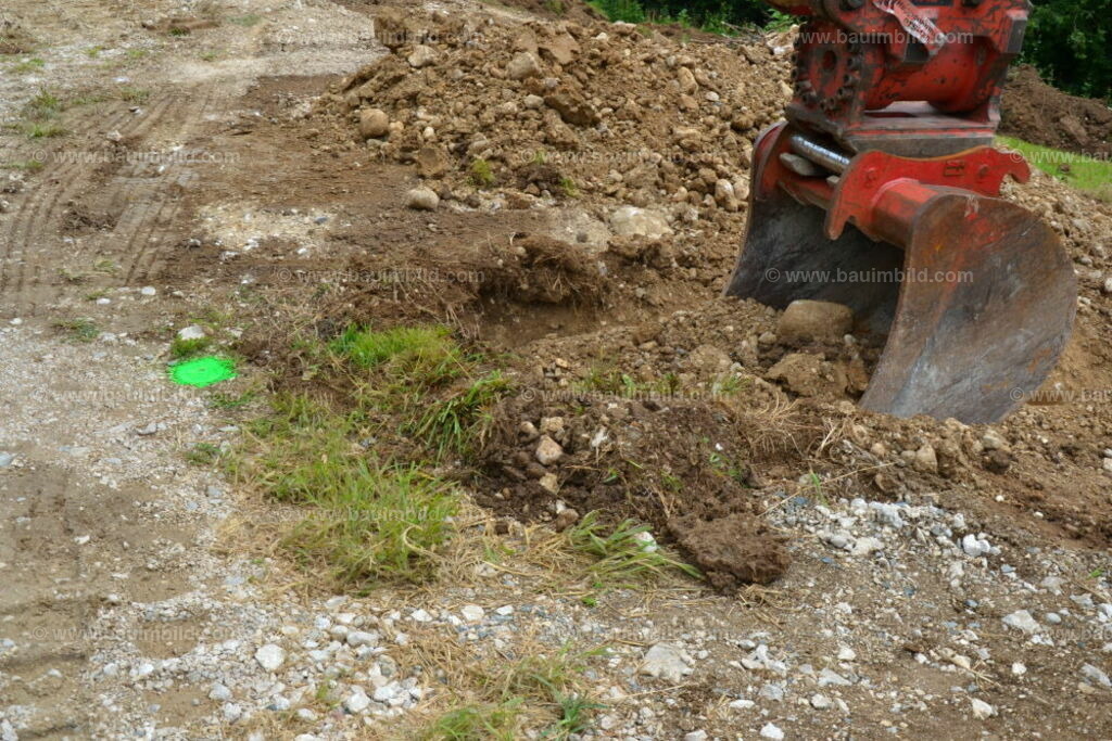 bib-lg02-erdarbeiten-0018 | Nach LV-Leistungsgruppen sortierte Detailfotos über den Bau eines Hauses. Alle Hausbau-Bilder direkt vom Urheber und Autor der Website Haus-Selber-Bauen.com