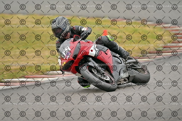 25bt05-1471 | markuskiefer.com - Realisiert mit Pictrs.com