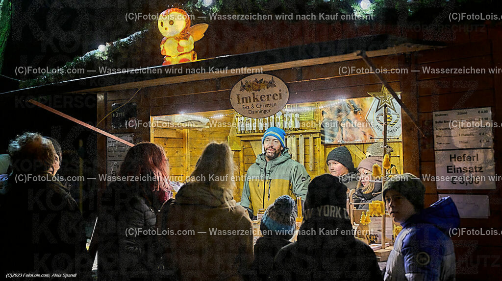 ALP5465_WIESELBURGER ADVENT_Imkerstand | (C)FotoLois.com, Alois Spandl, WIESELBURGER ADVENT, Perchtenlauf, So 10. Dez. 2023.