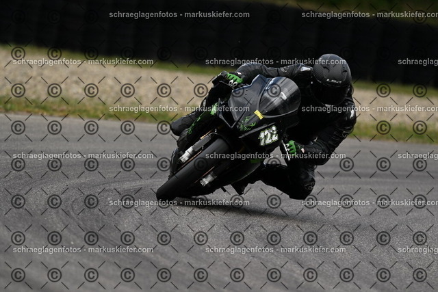 25bt02-1043 | markuskiefer.com - Realisiert mit Pictrs.com