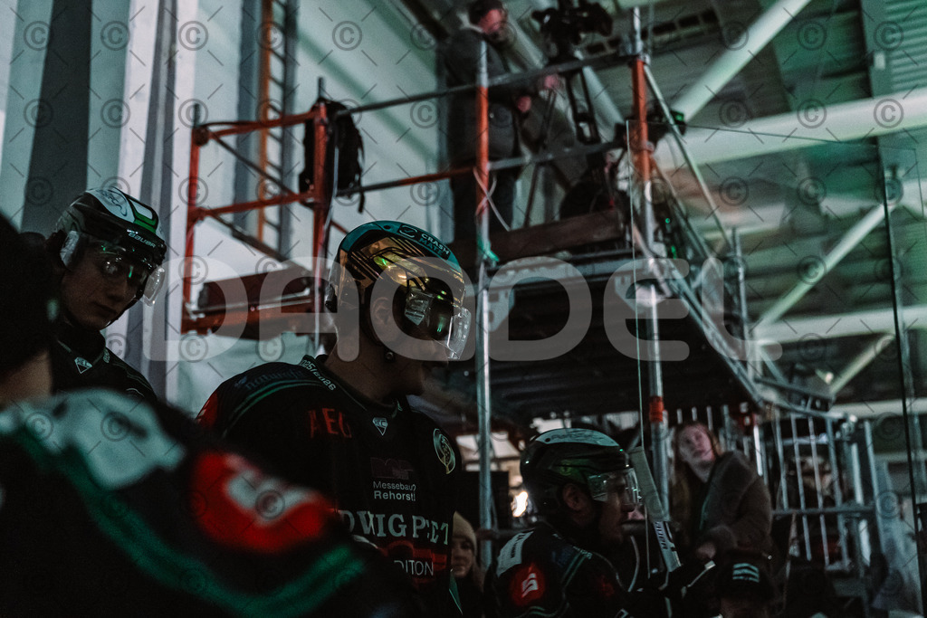Alligators_vs_Toelz_18_11_2025-19 | Höchstadt Alligators Fotogalerie: Eishockey-Action aus Franken. Professionelle Spielfotos, Portraits & Stadionbilder zum Download. Jetzt entdecken! - Realisiert mit Pictrs.com