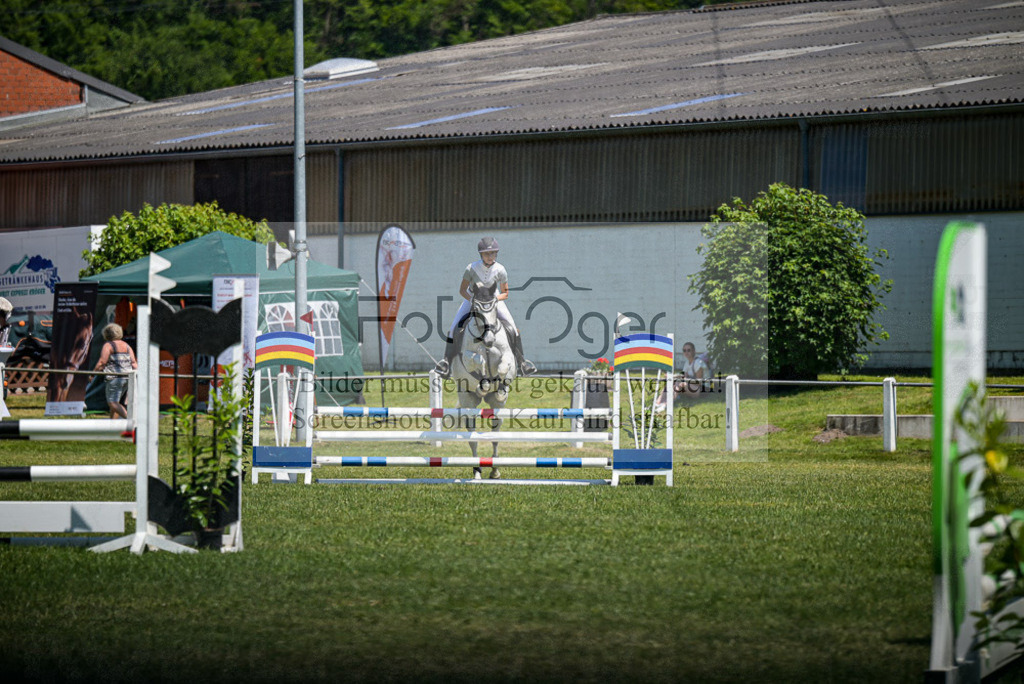 Reitturnier Voxtrup | Entdecke hochwertige Reitturnierfotos von Foto Oger. Professionell, emotional und authentisch – jetzt Lieblingsmomente im Shop bestellen.Deutschlandweite Turnierfotografie. - Realisiert mit Pictrs.com