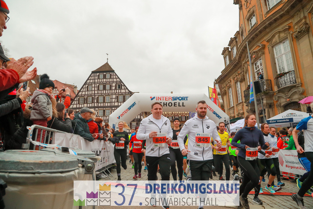 VR Bank Hauptlauf 10000m | 3 Koenigslauf 2023 - Realisiert mit Pictrs.com