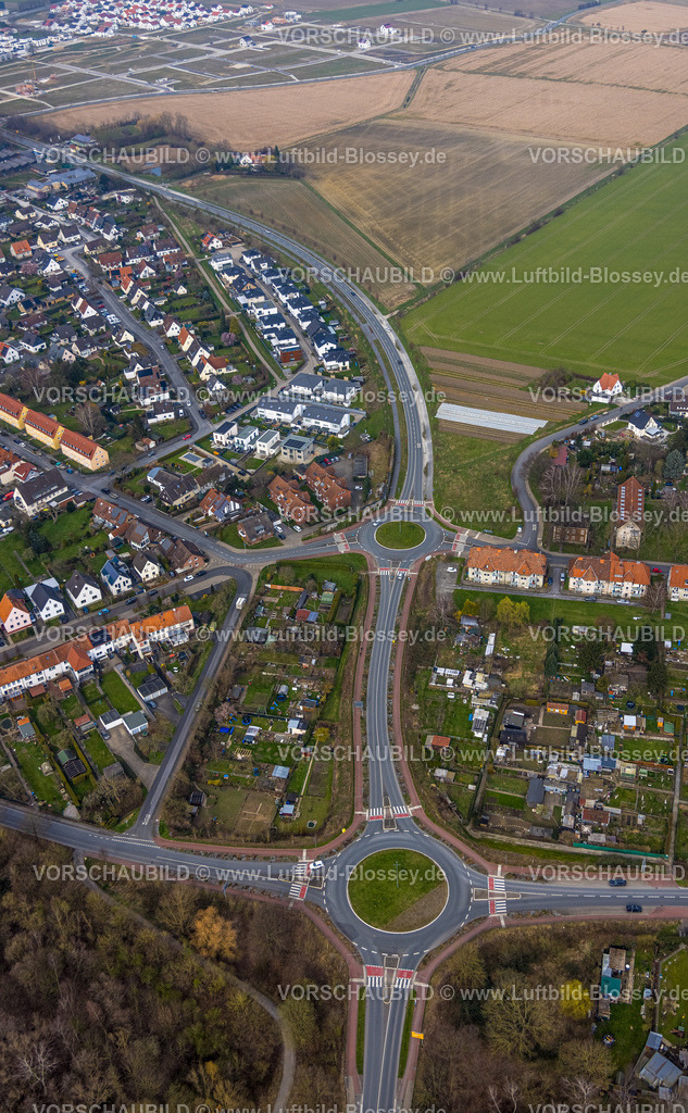 Soest240307560 | Luftbild, Wohngebiet und zwei Kreisverkehre Naugardenring in Osthofen, Soest, Soester Börde, Nordrhein-Westfalen, Deutschland