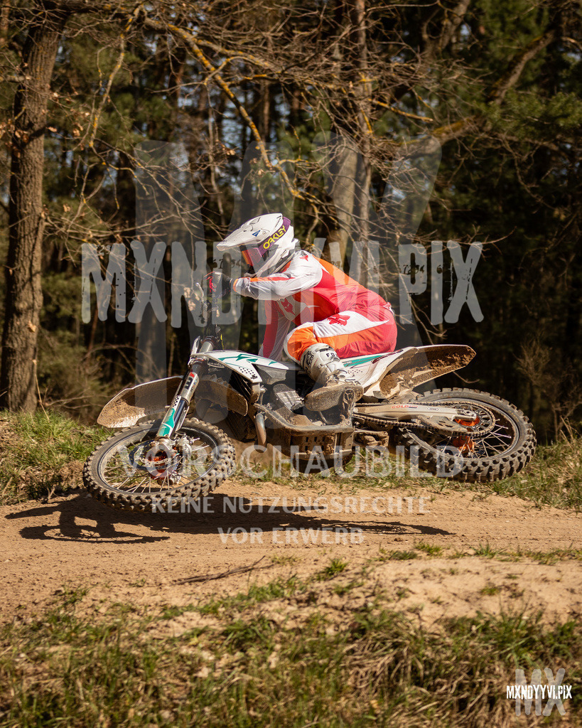 866A2896 | mxndyyvipix