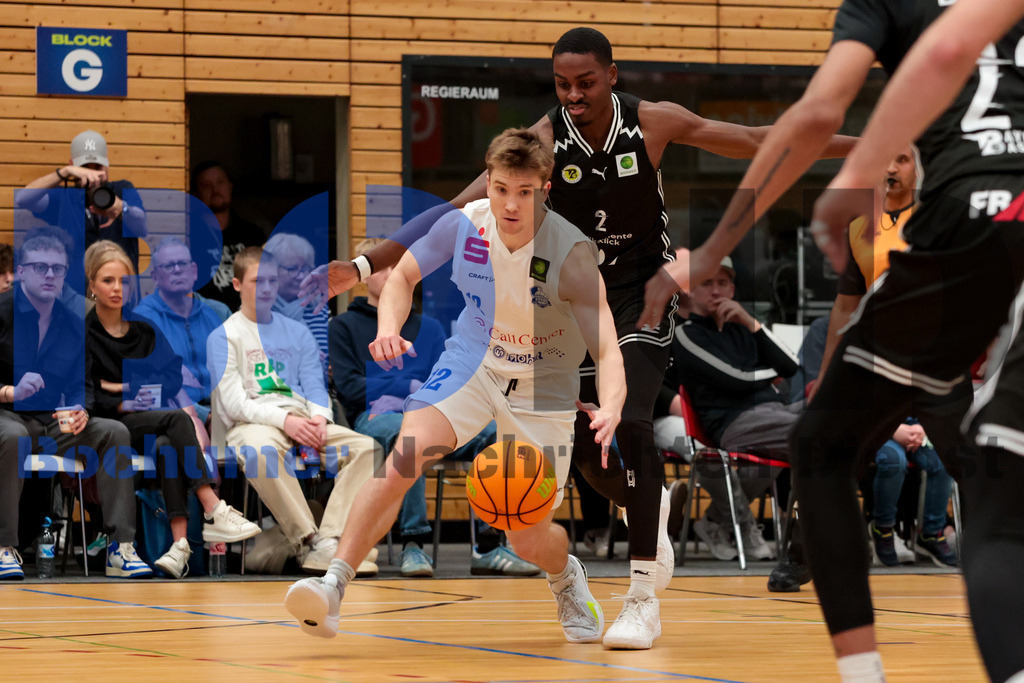 SES_BOCBAY20250209-57 | bond - Realisiert mit Pictrs.com