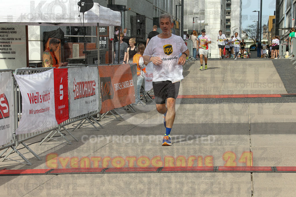 250920_1327_EX1_4656 | Sportfotografie im Rhein-Sieg Kreis, Köln, Bonn, NRW, Rheinland Pfalz, Hessen, etc. Unser Tätigkeitsfeld umfasst den Laufsport vom Volkslauf über den Marathon, Duathlon, Triathon bis zum Ultralauf wie Kölnpfad Ultra oder Schindertrail.