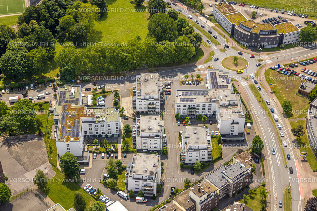 Herne250601794 | Luftbild, Seniorencampus Protea Wohnen Am Schloss, Kreisverkehr Westring und Forellstraße, Baukau, Herne, Ruhrgebiet, Nordrhein-Westfalen, Deutschland