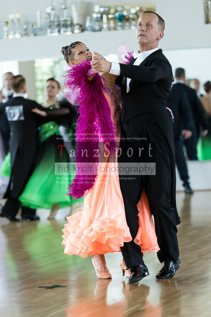 20240525_RL-Masters3-Std_5621 | Tanzsportbilder, Standardtanz, Lateintanz, WDSF, DTV, LTVB, dancecomp, goc, hessen tanzt, blaues band der spree, walzer, tango, wiener walzer, slowfox, quickstepp, samba, rumba, cha-cha-cha, paso doble. jive, hd-kroft photography, turniertanzsport