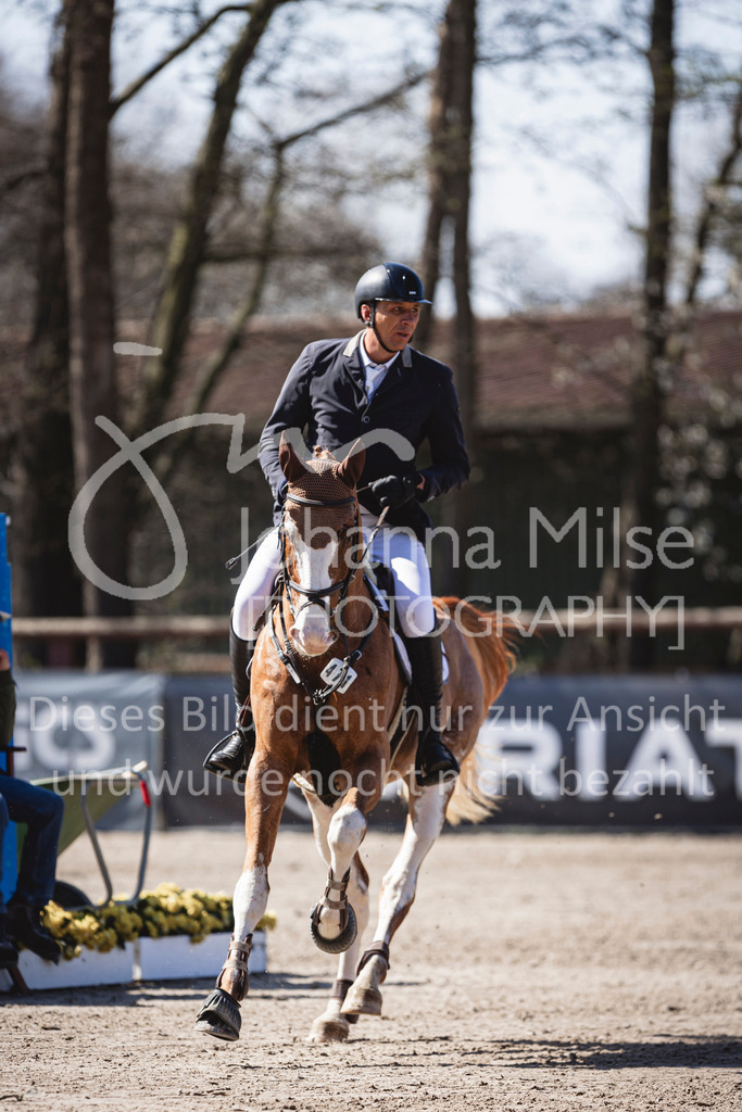 250408_Mühlen_SprPf-L-307 | Deine schönsten Turniermomente als professionelle Fotos! Entdecke hochwertige Pferdesport-Fotografie im Online-Shop. Jetzt Fotos finden & bestellen!