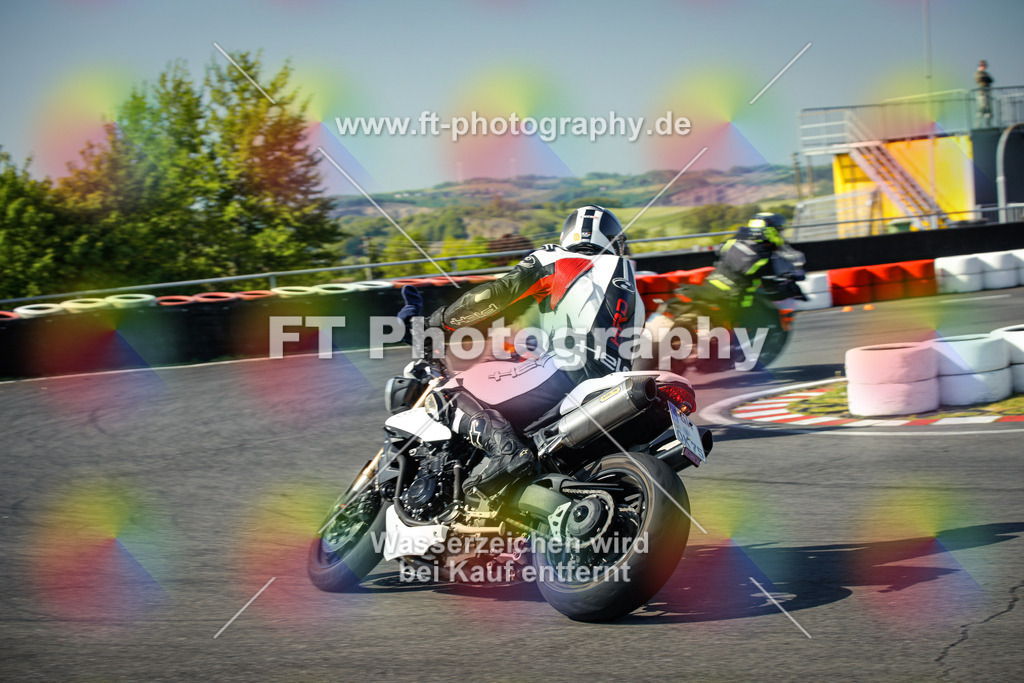 OBK_Mai_Volker_Adam-10400 | Hier findet Ihr Bilder von Touristenfahrten auf der Nürburgring Nordschleife oder von anderen Veranstaltungen die ich besucht habe. Viel Spass beim Durch Schauen 