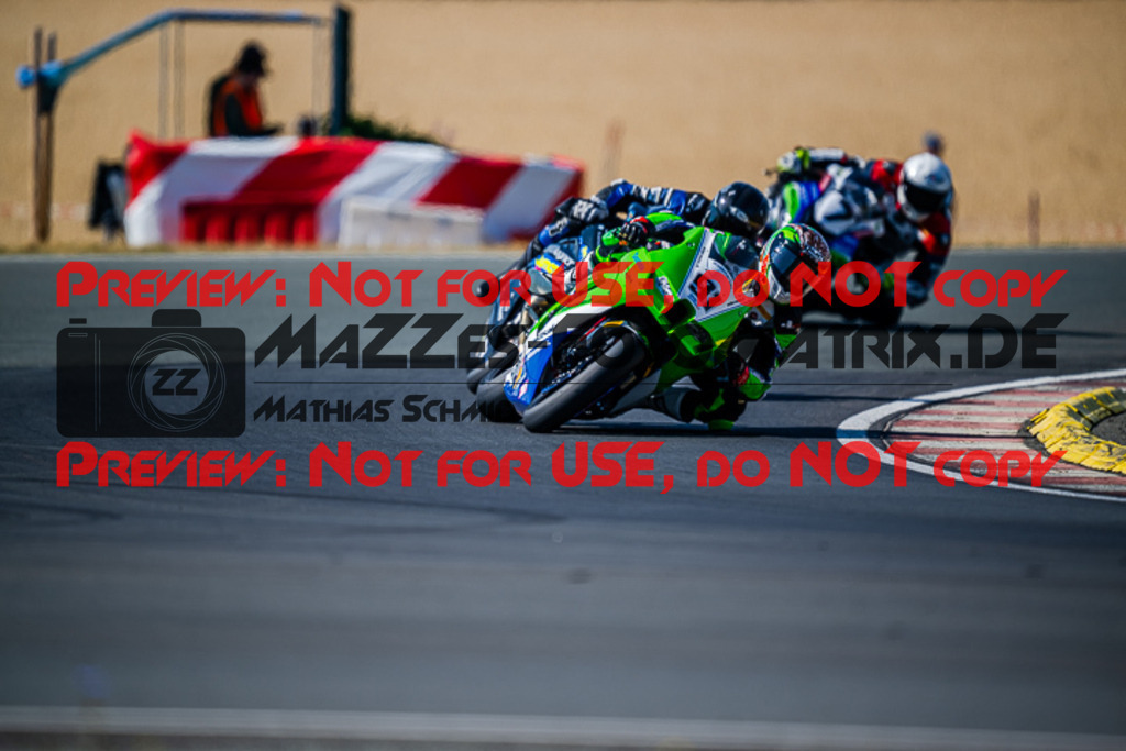 MaZZes_FotoMatrix_220724_0216 | IDM1000