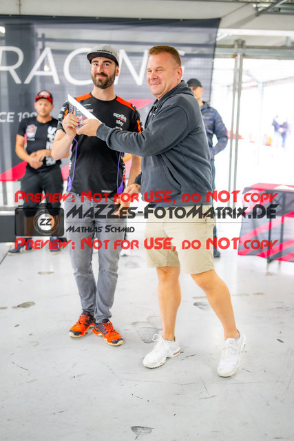 MaZZes_FotoMatrix_240702_6021986_7562 | S1