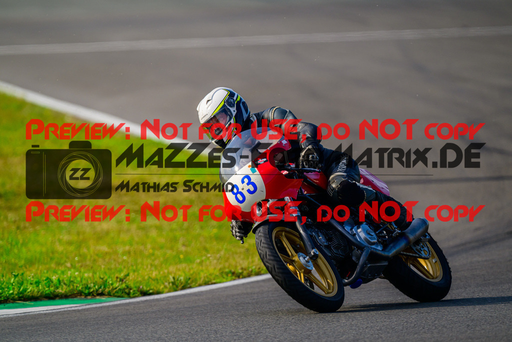 MaZZes_FotoMatrix_240725_6007705_7857 | BLAU