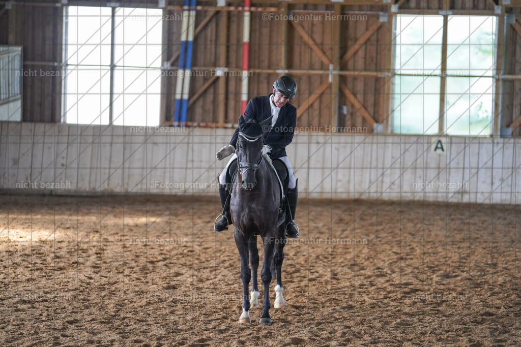 20230917-FAH09865 | Landsberg am Lech, 2023, Kaufbeuren, Kempten, Allgäu, Turnierfotografen Bayern, Fotoagentur Herrmann, Turnierbilder, Reitsport Fotos, Pferdefotograf, Augsburg, Bad Tölz, Dachau, Karlsfeld, Memmingen, Buchloe, Schwabmünchen