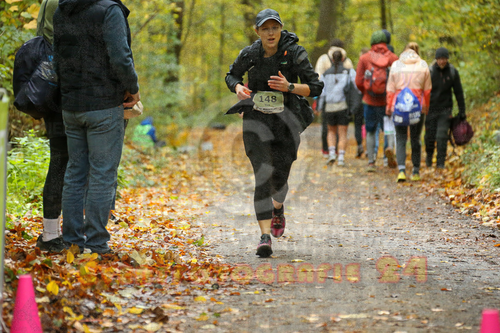 251026_1342_EX1_3879 | Sportfotografie im Rhein-Sieg Kreis, Köln, Bonn, NRW, Rheinland Pfalz, Hessen, etc. Unser Tätigkeitsfeld umfasst den Laufsport vom Volkslauf über den Marathon, Duathlon, Triathon bis zum Ultralauf wie Kölnpfad Ultra oder Schindertrail.