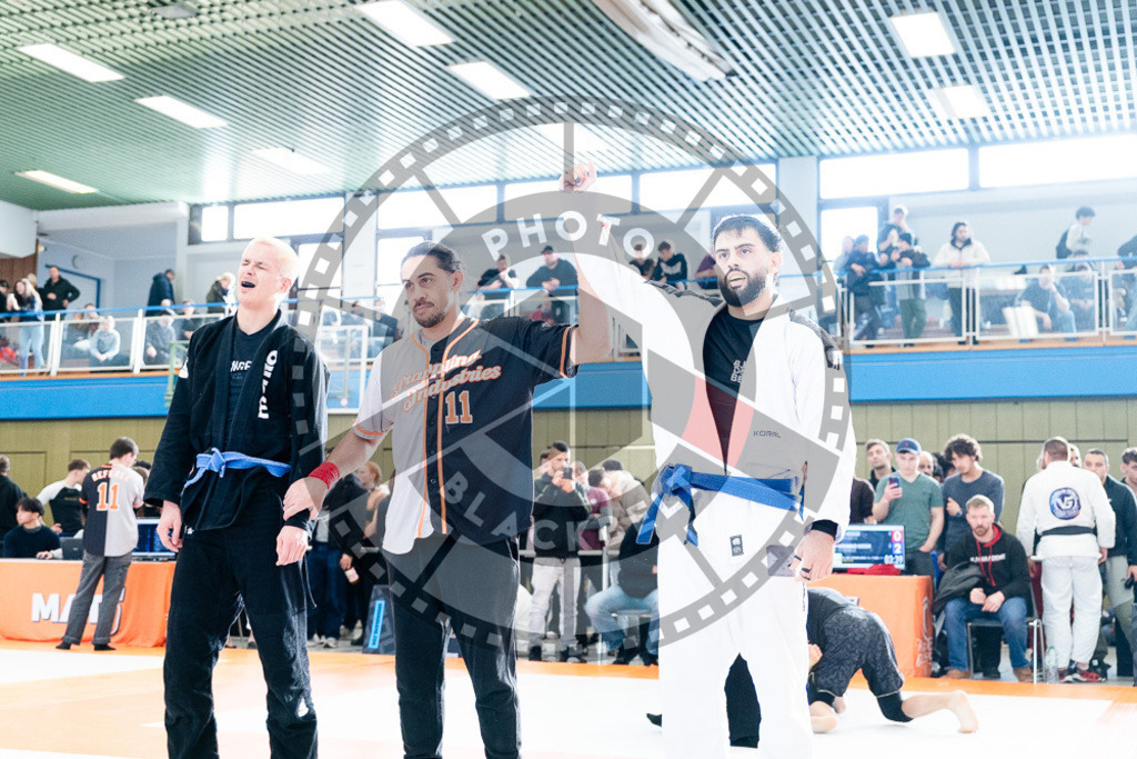 20251122PBB11808 | Athletes compete during the Grappling Industries Berlin Jiu-Jitsu and Grappling Championship, on November 22, 2025 in Berlin, Germany. © photoblackbelt