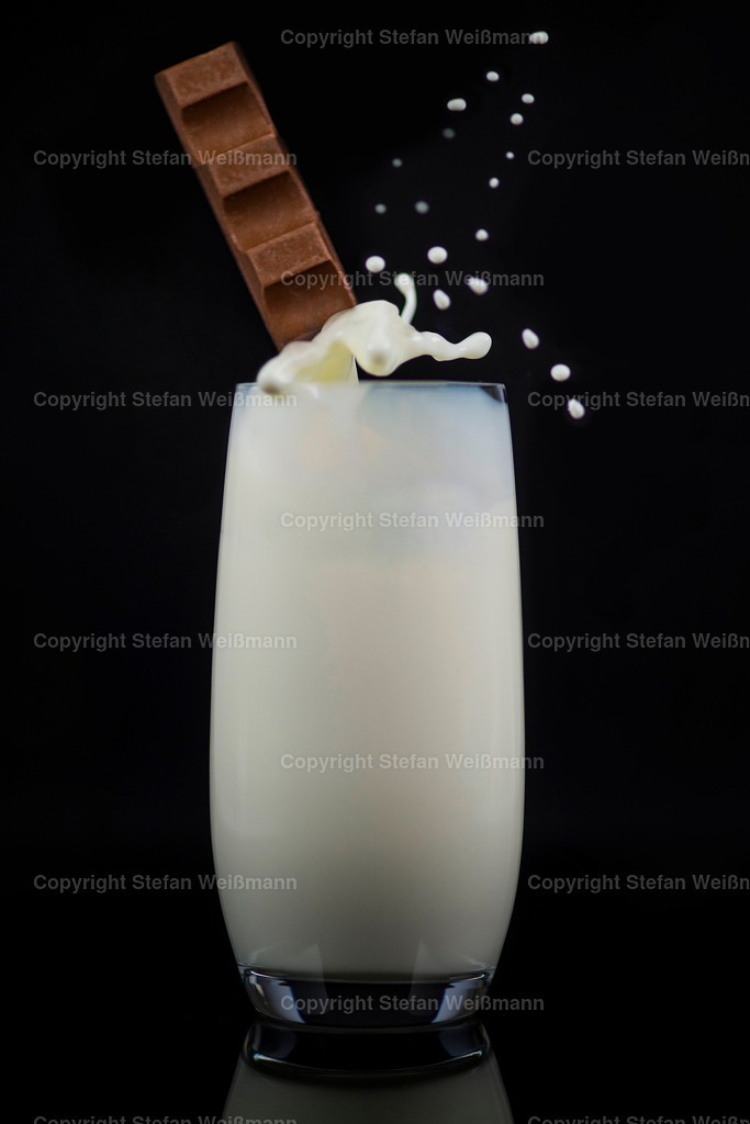 Das Bad in der Milch | Der Genuss von Milch und Schokolade - Realisiert mit Pictrs.com