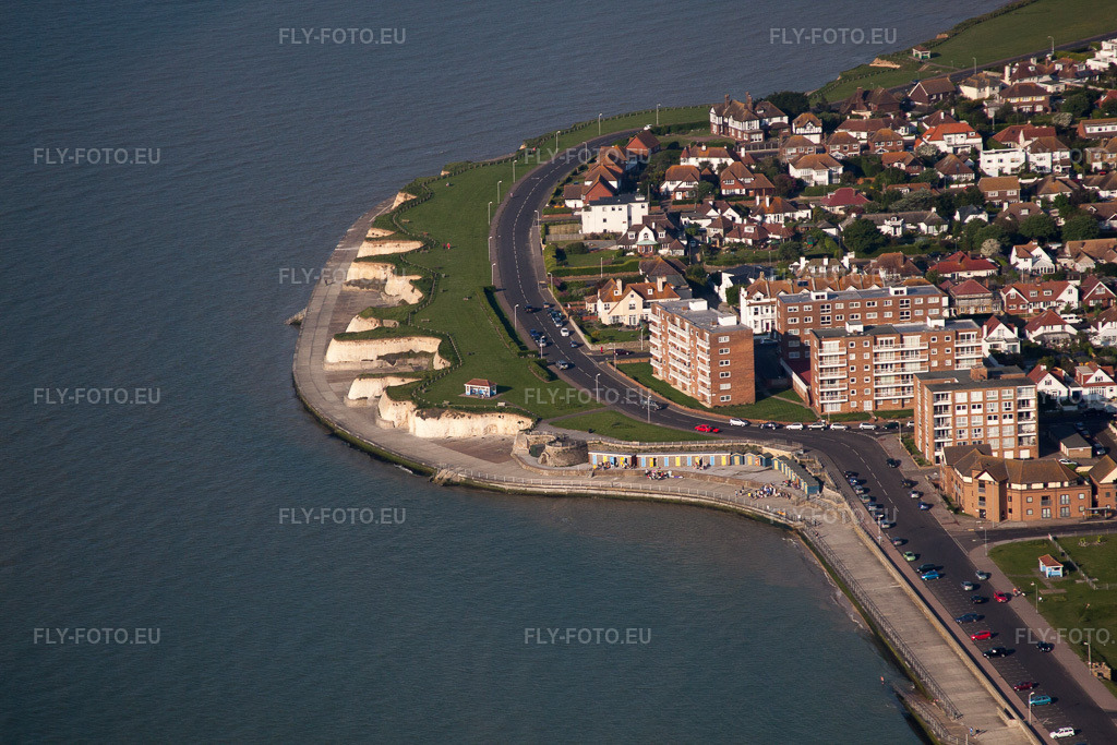 Vue aérienne: Vue de la ville à Birchington-on-Sea dans le département Angleterre, Grande Bretagne. Photo: IMG_50415.jpg prise le 27/05/2012 par Werner Riehm/FLY-FOTO.eu – Résolution de l'original: 4752 x 3168 px