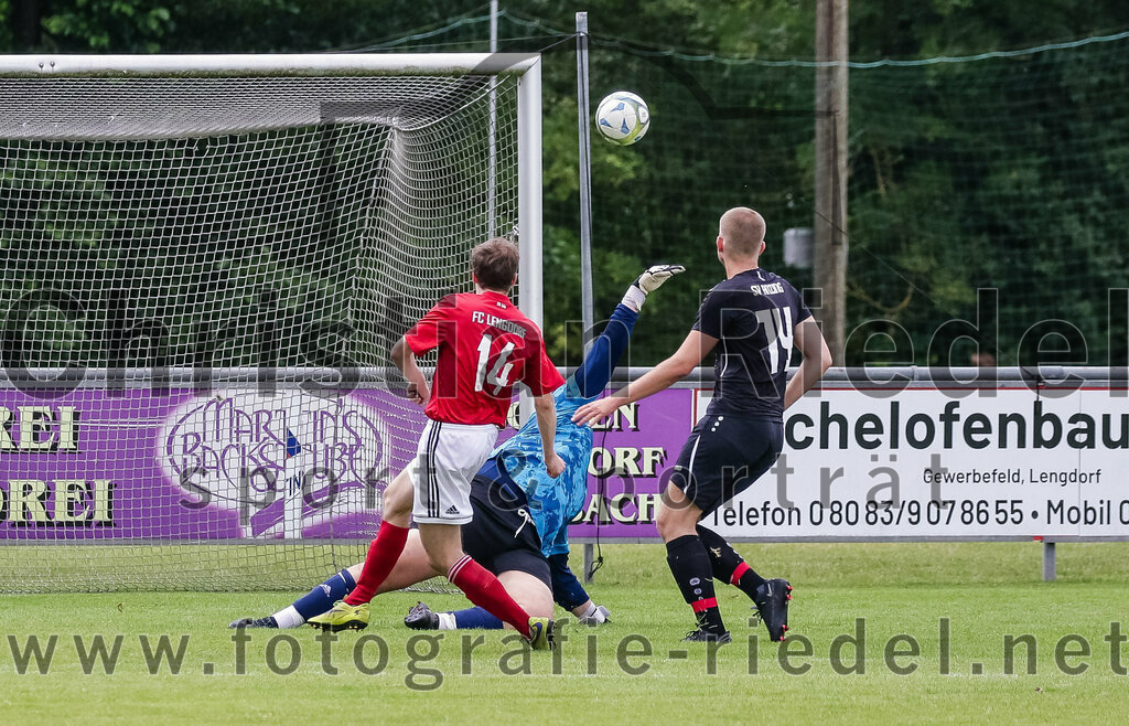 2023-07-30_044_FC_Lengdorf_II_gegen_SG_Anzing_Parsdorf | Lengdorf, Deutschland, 30.07.2023:
Fußball, Kreisliga 2023 / 2024, 1. Spieltag, FC Lengdorf gegen SpVgg Altenerding, Endergebnis: 0:1

Foto: Christian Riedel / fotografie-riedel.net