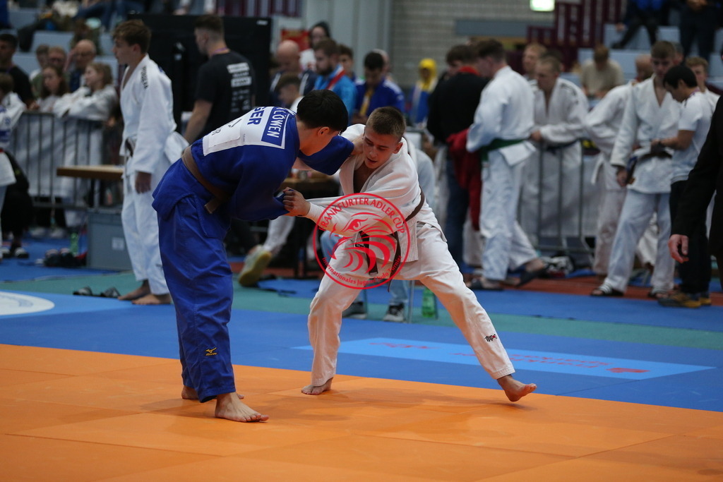 AT3Y1988 | Fotos vom Adler Cup - Pictures from Adler Cup

Hier findet Ihr alle Eindrücke und großen Momente der Adler Cup Wochenenden. Here you will find all impressions and great moments of the Adler Cup weekends. - Realisiert mit Pictrs.com