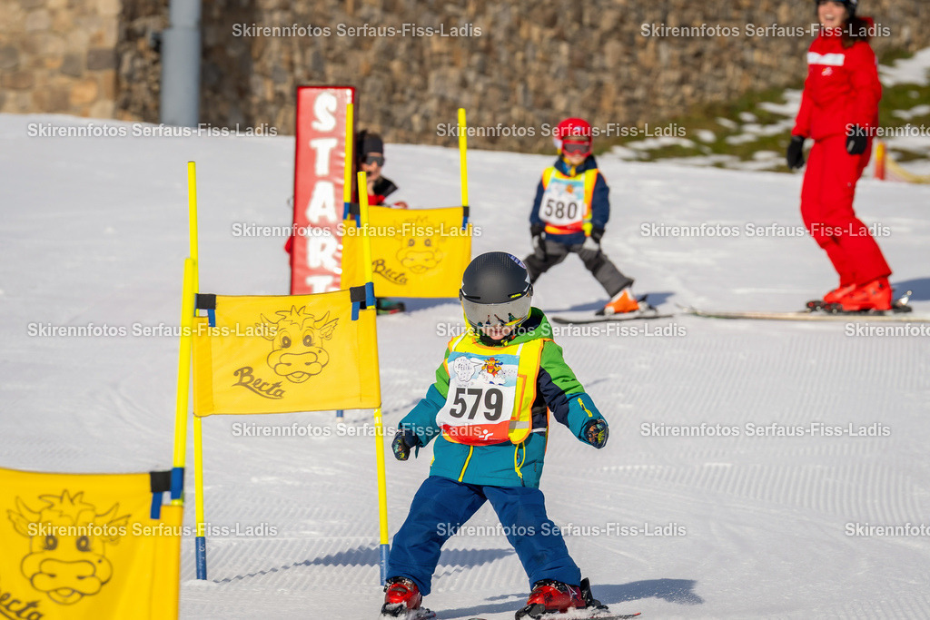 SRF_12.12.2025 0181 | SRF_12.12.2025 0181 - Realisiert mit Pictrs.com