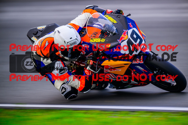 MaZZes_FotoMatrix_240601_6007705_7081 | SSP300