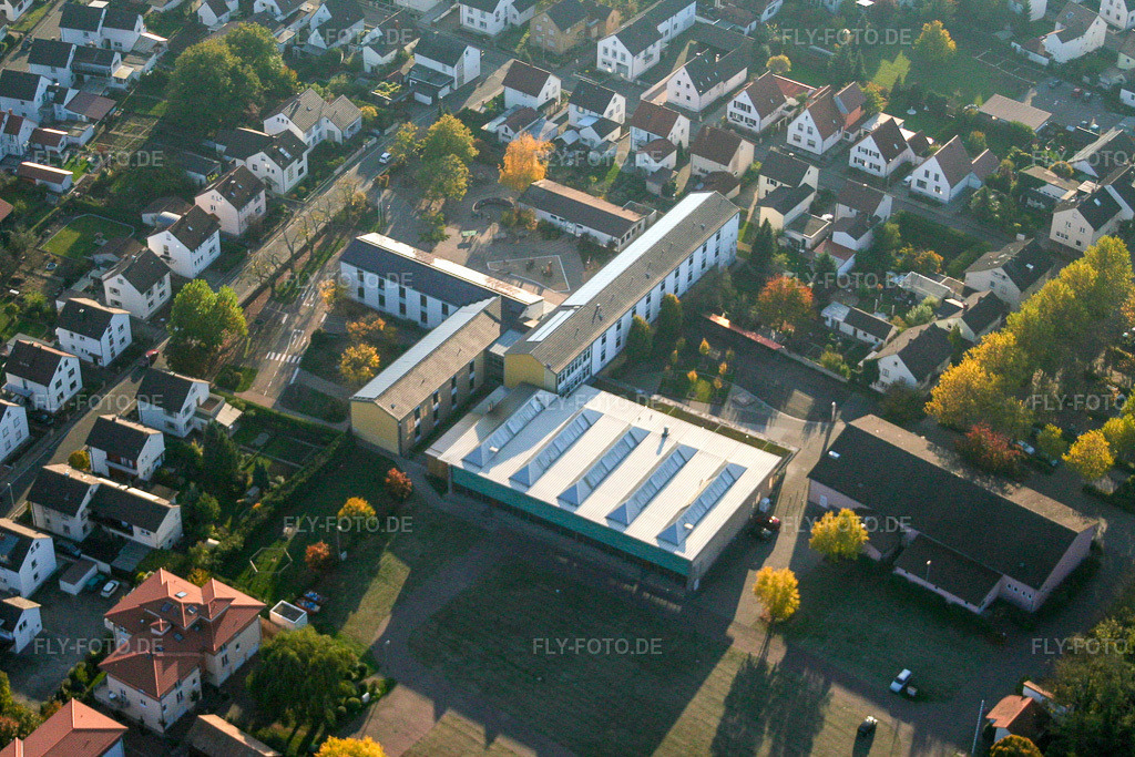 Luftbild: Grundschule in Herxheim bei Landau im Bundesland Rheinland-Pfalz in Deutschland. Foto: IMG_14425.jpg vom 25.10.2008 durch Werner Riehm/FLY-FOTO.de