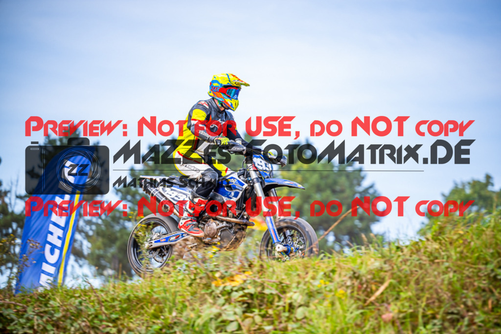 MaZZes_FotoMatrix_230917_1704 | S4