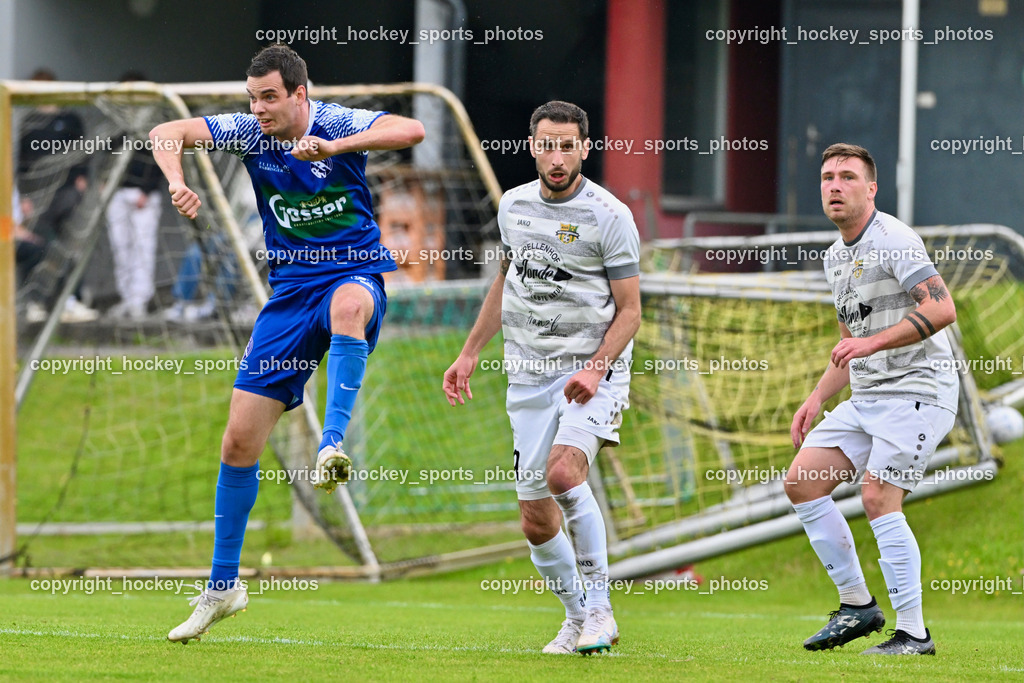 ASKÖ Köttmannsdorf vs. SV Dellach Gail | #32 Martin Jantschgi Dellach Gail, #19 Christopher Sallinger ASKÖ Köttmannsdorf, #7 Ziga Erzen ASKÖ Köttmannsdorf, ASKÖ Köttmannsdorf vs. SV Dellach Gail, ASKÖ Köttmannsdorf vs. SV Dellach Gail am 15.05.2024 in Köttmannsdorf (Sportplatz Köttmannsdorf), Austria, (Photo by Bernd Stefan)