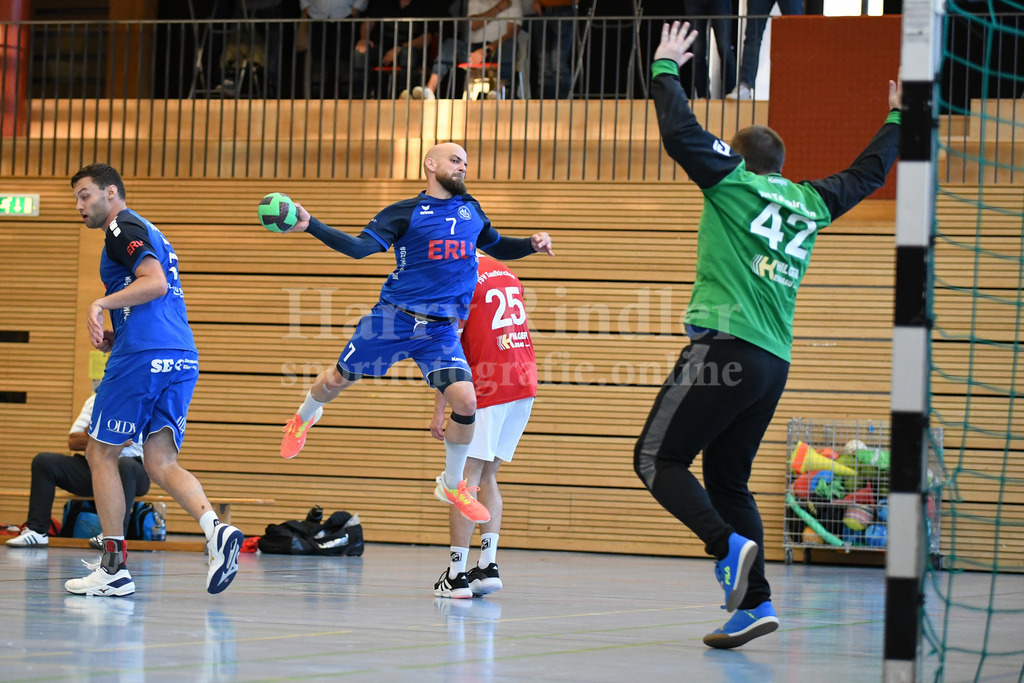 HC Deggendorf : TSV Taufkirchen/Vils | Emil Baumann  (HC Deggendorf  #7) - Realisiert mit Pictrs.com