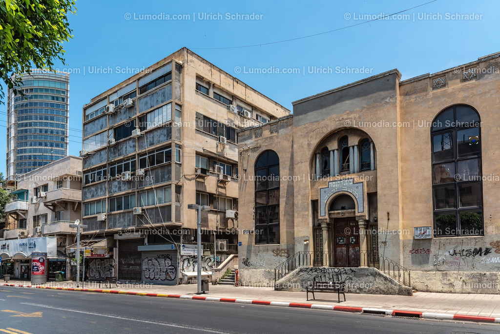 10972-10186 - Tel Aviv - Rothschild Boulevard | Stockfoto und Bilderpool mit Bildmaterial aus Deutschland, dem Harz, Halberstadt, Quedlinburg, Wernigerode und weltweit. Qualitativ hochwertige und professionelle Fotos anschauen und kaufen. - Realisiert mit Pictrs.com