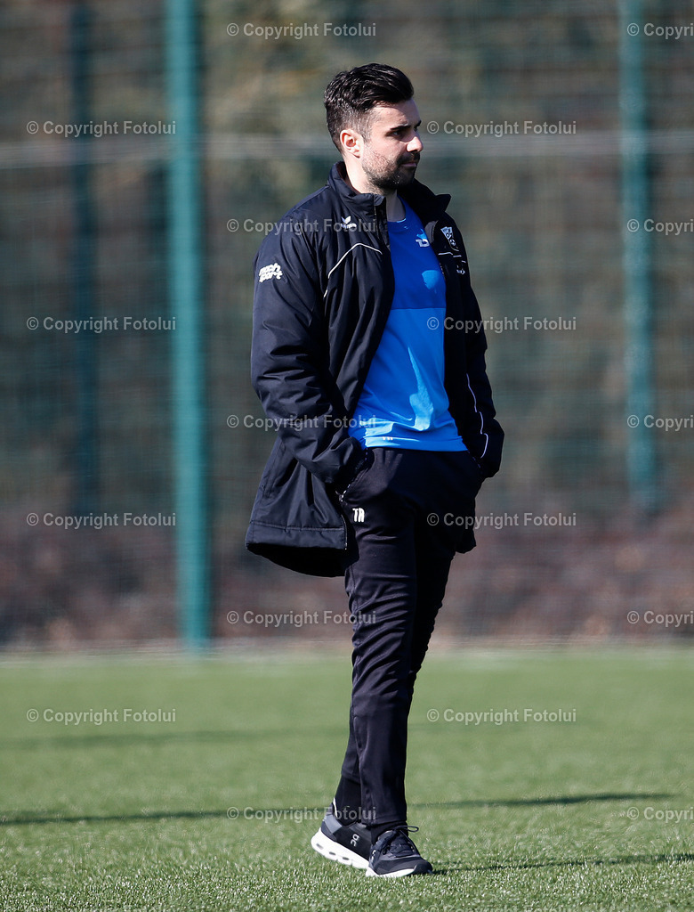 A_LUI_280226_01 | SPORT.FUSSBALL,TESTSPIEL ASKOE OEDT 1B-SV HAKA TRAUN 28.02.2026 IM BILD: MICHAEL WINDISCHHOFER (OEDT1B) UND (TRAUN) FOTO.FOTOLUI