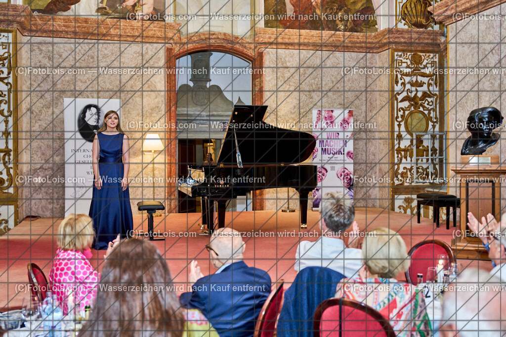 ALP9953_XXXX-Chopin-Festival_Nocturno_Sacharzewska Kamila | (C)FotoLois.com, Alois Spandl. XXXX. Chopin-Festival in der Kartause Gaming, 'NOCTURNO' - nächtliches Konzert bei Kerzenlicht in der Barockbibliothek, Sa 17. August 2024.