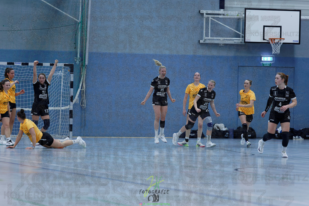 Handball Frauen Oberliga Mitte, HSG Eibelshausen/Ewersbach - HSG Lumdatal | Handball Frauen Oberliga Mitte, HSG Eibelshausen/Ewersbach - HSG Lumdatal am 21.02.2026 in Dietzhölztal-Steinbrücken (Sporthalle am Hammerweiher)Photo © 2026 - Jörg Heinrich - Realisiert mit Pictrs.com