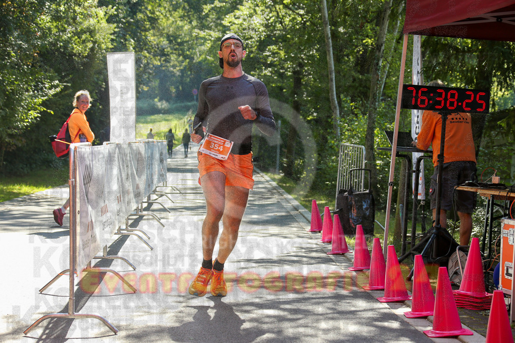 240915_1218_EX1_9775 | Sportfotografie im Rhein-Sieg Kreis, Köln, Bonn, NRW, Rheinland Pfalz, Hessen, etc. Unser Tätigkeitsfeld umfasst den Laufsport vom Volkslauf über den Marathon, Duathlon, Triathon bis zum Ultralauf wie Kölnpfad Ultra oder Schindertrail.