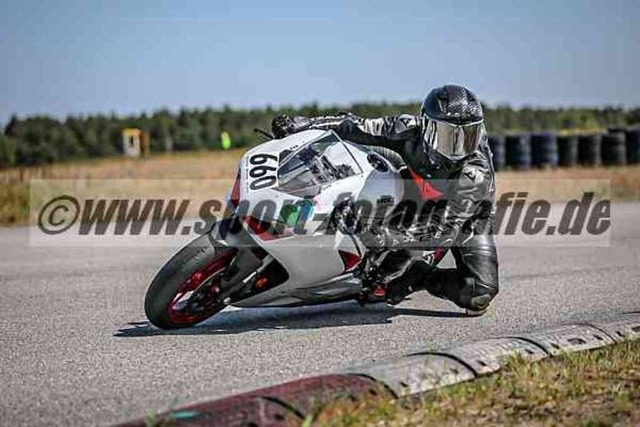 pubi5201 | Professionelle Fotos von Sportveranstaltungen, aber auch Hochzeiten und anderen Events. - Realisiert mit Pictrs.com