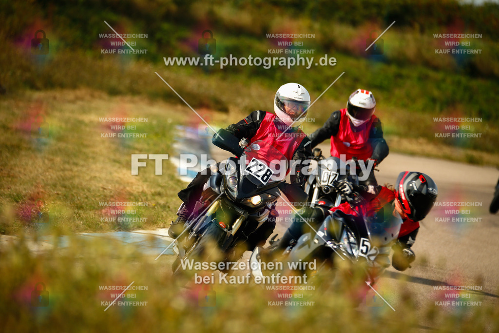 _MOT6556 | Hier findet Ihr Bilder von Touristenfahrten auf der Nürburgring Nordschleife oder von anderen Veranstaltungen die ich besucht habe. Viel Spass beim Durch Schauen 