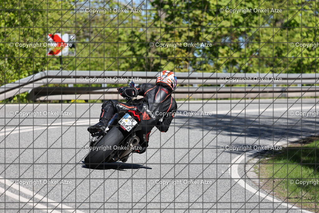 IMG_9085 | Fotograf am Kyffhäuser. Onkel Atze. Kyffhäuser Rennstrecke. Café36. Motorsportfotografie. - Realisiert mit Pictrs.com
