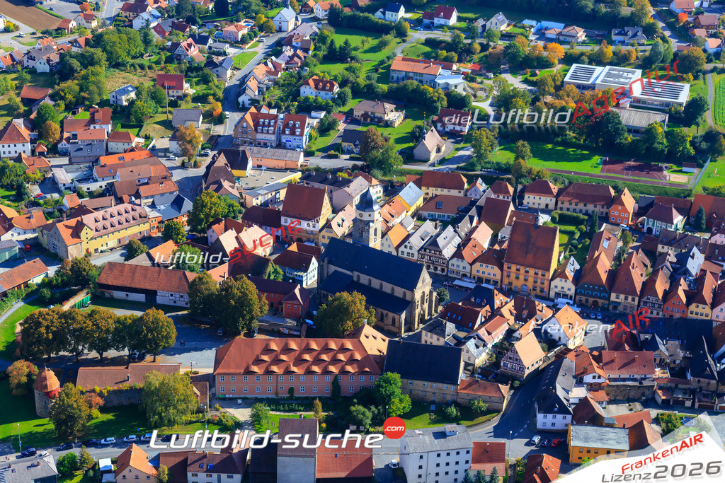 Die Luftaufnahme der Stadt Weismain wurde vom UL-Flugzeug heraus erstellt ( keine Drohne )- hohe Auflösung für beste Qualität