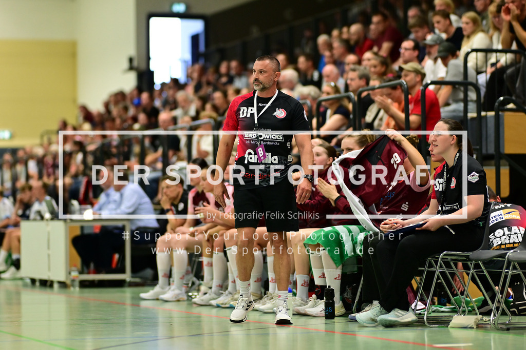 Handball I Frauen I Saison 2025-2026 I 2. HBF I 1. Spieltag I HL Buchholz 08-Rosengarten - TuS Lintfort I 10531 | Der Sportfotograf. - Realisiert mit Pictrs.com