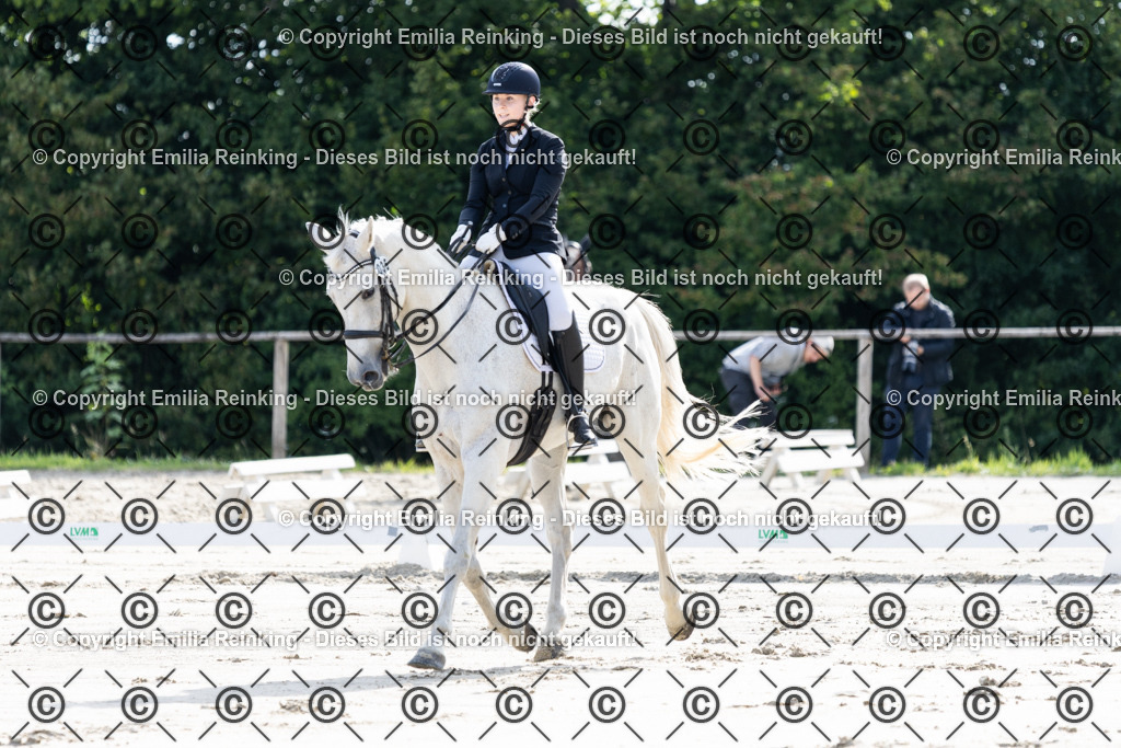 CL5A5505 | Emilia Reinking Fotografie - Realisiert mit Pictrs.com