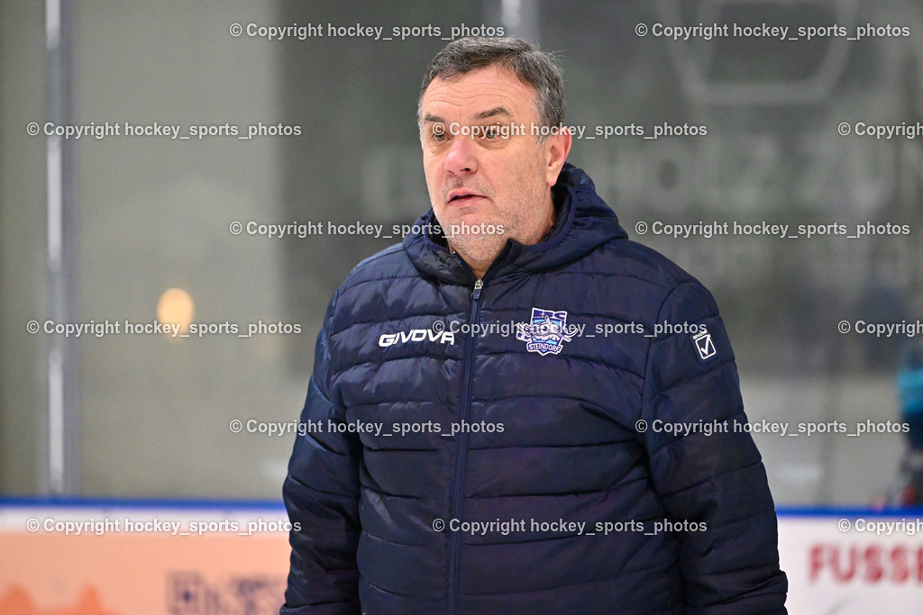 ESC SPARKASSE STEINDORF vs. UECR Huben  | Sektionsleiter ESC Steindorf Hans Tschernutter, ESC SPARKASSE STEINDORF vs. UECR Huben , ESC SPARKASSE STEINDORF vs. UECR Huben  am 06.02.2026 in Steindorf (Ossiachersee Halle), Austria, (Photo by Bernd Stefan)