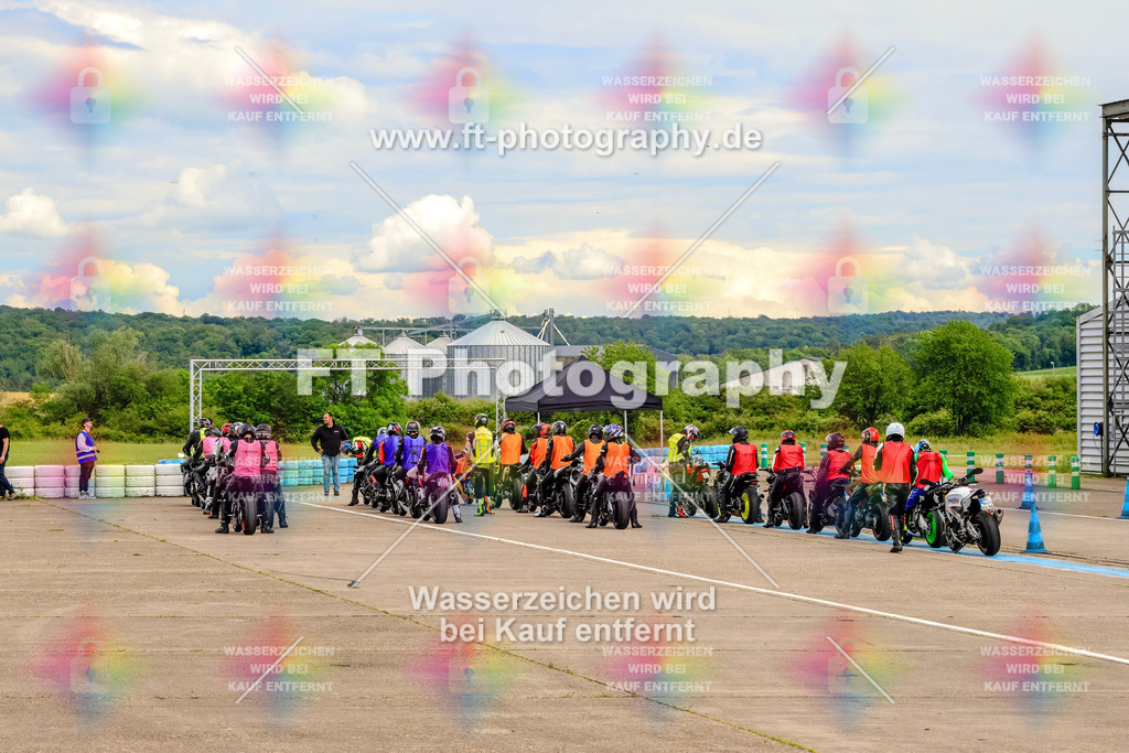MotoTeam-1455 | Hier findet Ihr Bilder von Touristenfahrten auf der Nürburgring Nordschleife oder von anderen Veranstaltungen die ich besucht habe. Viel Spass beim Durch Schauen 