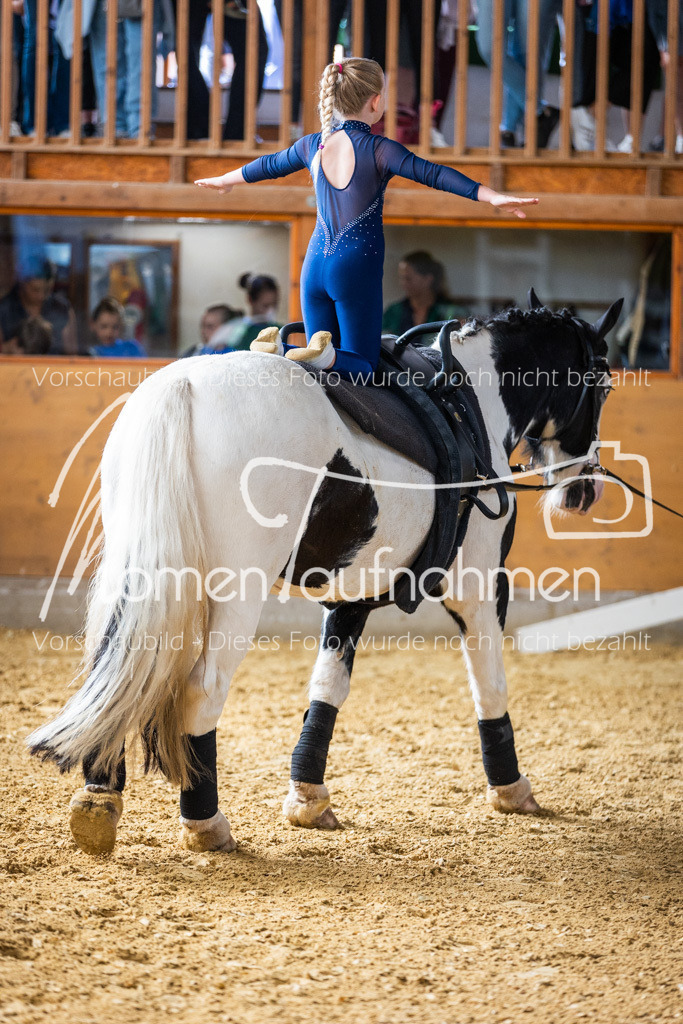 SS-Maxi-022 | MomenTaufnahmen Pferdesportfotos