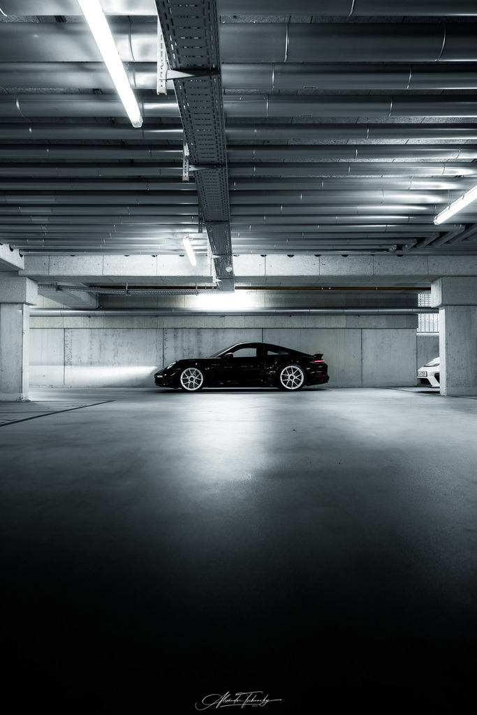 911 Turbo 992 | Entdecken Sie die faszinierende Welt von Alexander Tschuncky Arts: Kreative Fotografie, atemberaubende Automobilkunst und hochwertiger Bilderdruck. Lassen Sie sich inspirieren! - Realisiert mit Pictrs.com