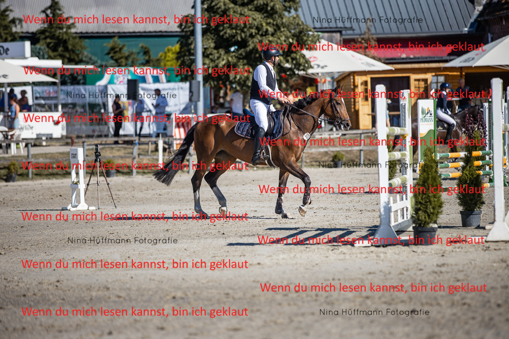 BK1A7940 | Turnierbilder Turnierfotos Nina Hüffmann Turnierfotografie Pferdefotografie Tierzeichnung Haustierzeichnung Pferdezeichnung Hundezeichnung Videograf  - Realisiert mit Pictrs.com