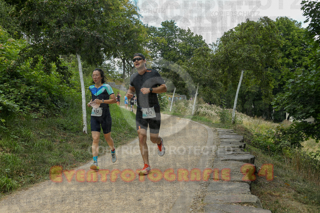 250824_1426_EX1_6197 | Sportfotografie im Rhein-Sieg Kreis, Köln, Bonn, NRW, Rheinland Pfalz, Hessen, etc. Unser Tätigkeitsfeld umfasst den Laufsport vom Volkslauf über den Marathon, Duathlon, Triathon bis zum Ultralauf wie Kölnpfad Ultra oder Schindertrail.